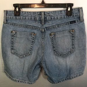 Levi's Strauss low rise Jean shorts